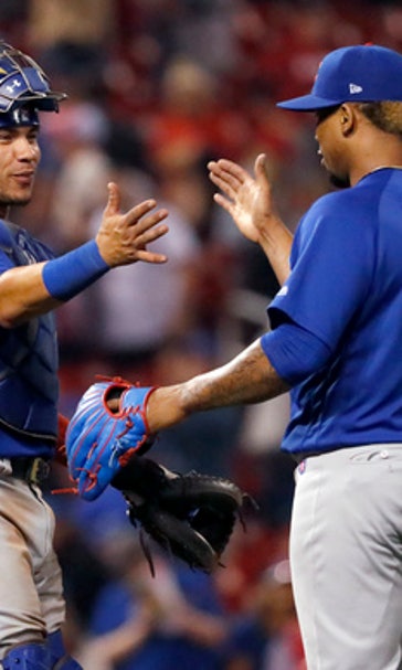 Hendricks helps Cubs down Cardinals 5-2